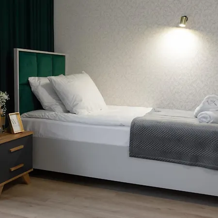 Hotel Wisteria Laskowiec (Ostroleka)