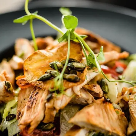 Hotel Wisteria Laskowiec (Ostroleka)