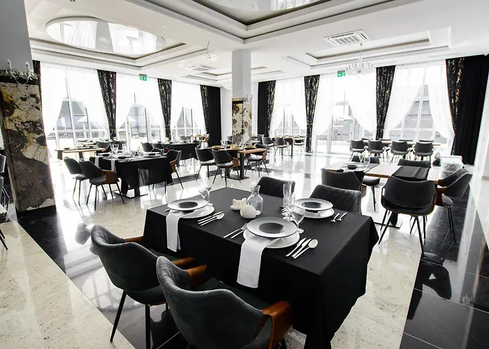 Hotel Wisteria Laskowiec (Ostroleka)